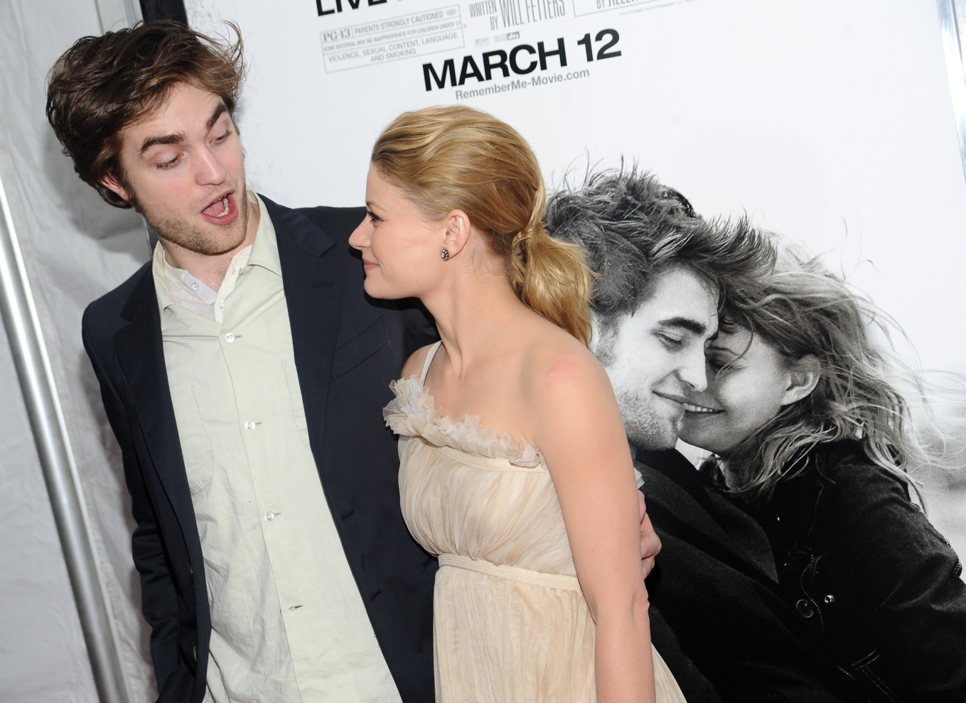 Emilie de Ravin i Robert Pattinson - Premiera Remember Me